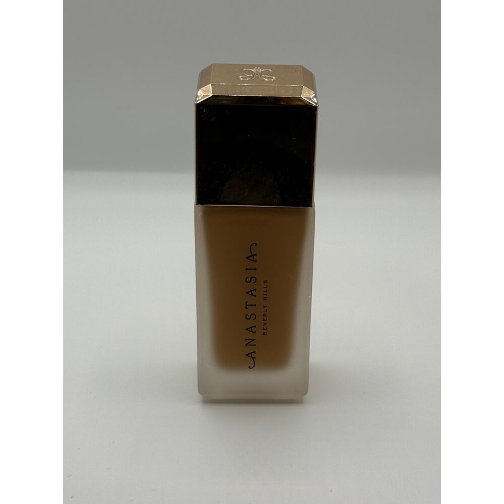 Anastasia "4W" Impeccable Blurring Second-Skin Matte Foundation - Picture 5 of 5